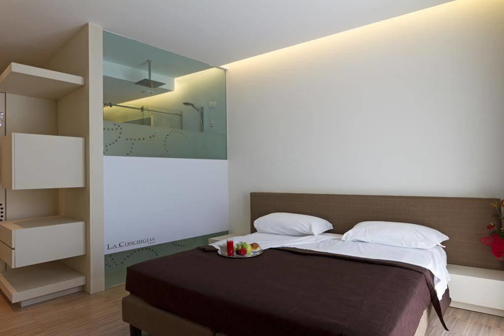 Hotel La Conchiglia Fregenae Habitación foto