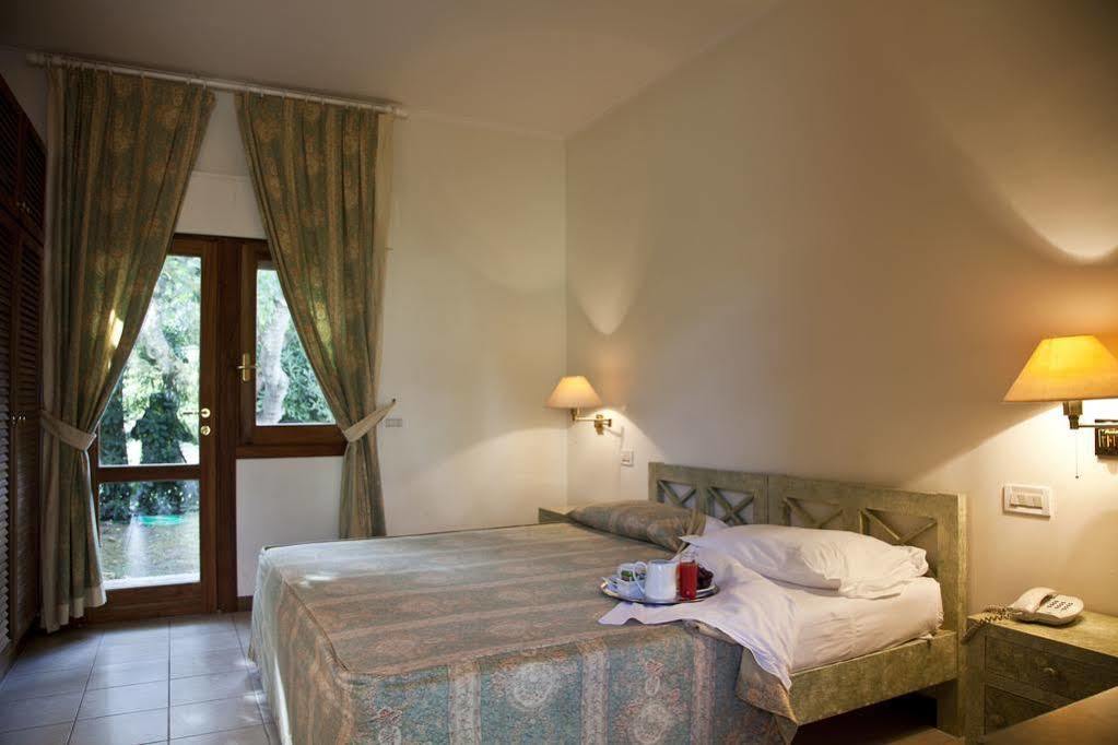 Hotel La Conchiglia Fregenae Exterior foto